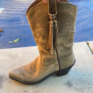 Ariat Tailgate Women’s 9.5 B Brown| Snip Toe Western Boots Style 13629 Tassel